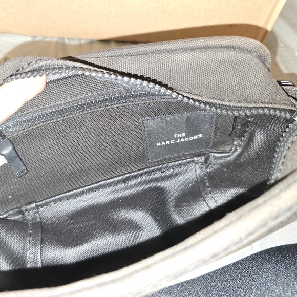 Marc Jacobs Black Camera Bag In EUC - Picture 5 of 5